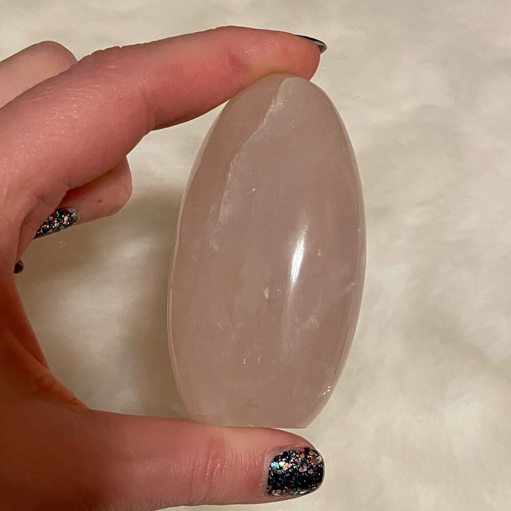 Rose Quartz Free Form - Picture 4 of 4